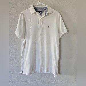 Tommy Hilfiger Mens Short Sleeve Tee Shirt in size medium White button Front